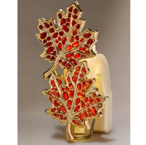 πBOGO 50%π‘πNWTβΌοΈBBW Chunky Gem Leaves Plug-in Nightlight w/ Fragrance Refills - Picture 6 of 15